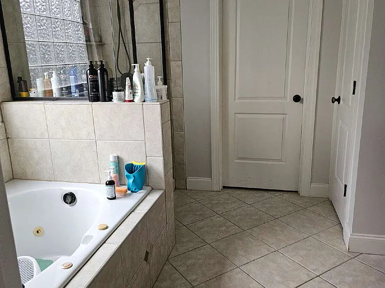 305 Skipping Water Dr — Photo 24