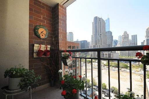 4th image of 480 N McClurg Ct APT 1101
