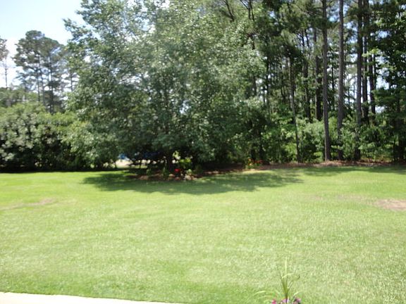 3rd image of 304 Forrest Dr