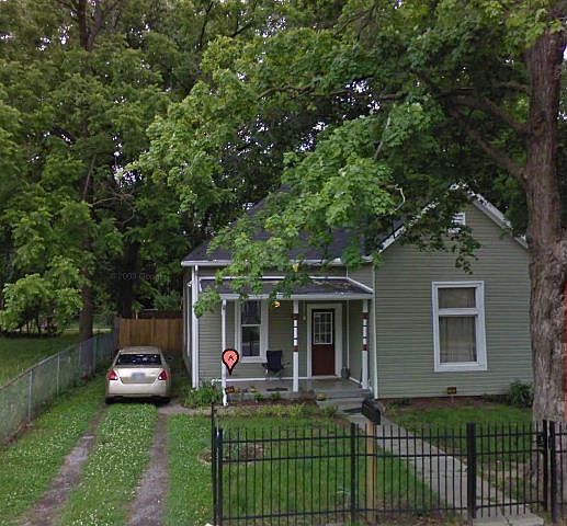 1st image of 712 N 2nd St