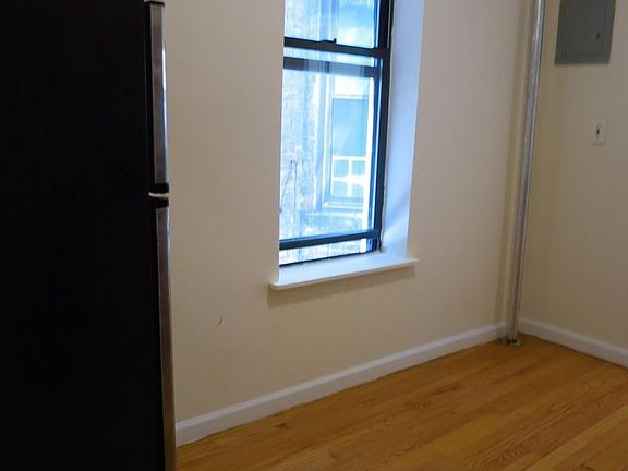 3rd image of 232 E 80th St APT 13