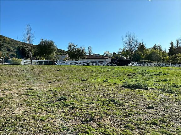 4th image of 2831 Lynnview St Lot 2