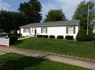 403 S Memorial St, Pittsfield, IL 62363