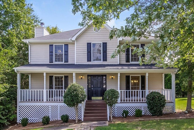 1st image of 3855 Paulownia Dr
