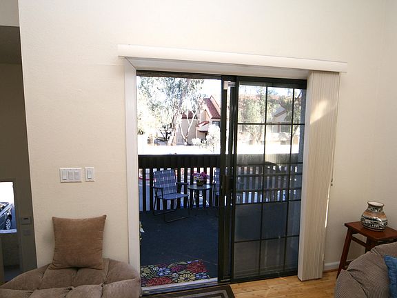 2nd image of 925 N COLLEGE Avenue #210