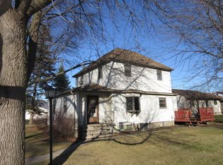 1216 8th St, Clarkfield, MN 56223