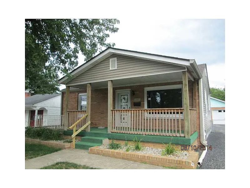247 S 9th Ave photo 1