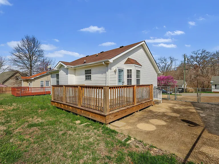 116 Monarch Ln — Photo 15