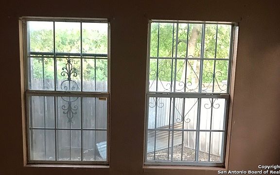 4th image of 1338 Hermine Blvd