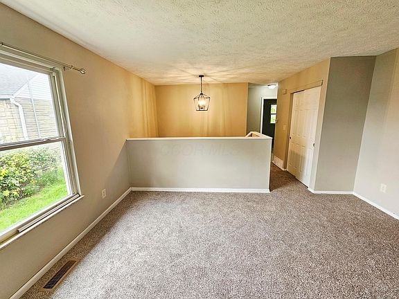 3rd image of 2779 McGuffey Rd