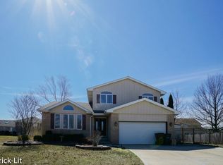 9841 Sussex Ct, Mokena, IL 60448