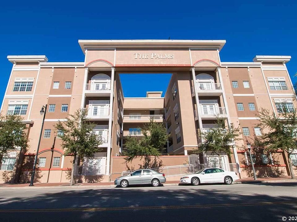 1st image of 230 SW 2nd Ave APT 105