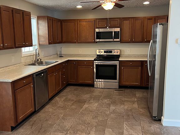 4th image of 7316 Cline Ln