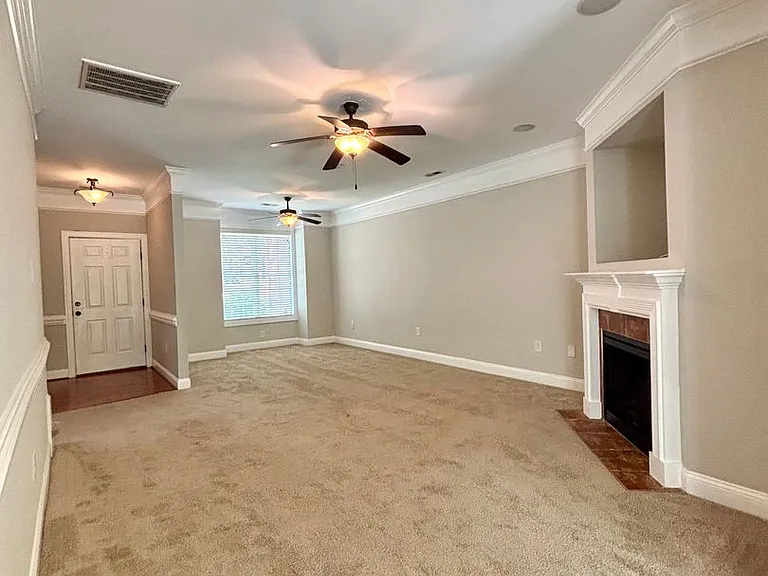 431 Georgetown Cir — Photo 11