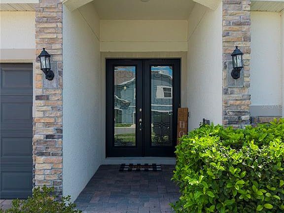 3rd image of 600 Avila Pl