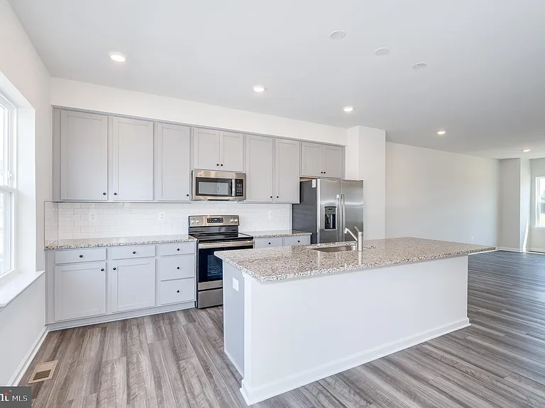 67 Swan Field Ave — Photo 26