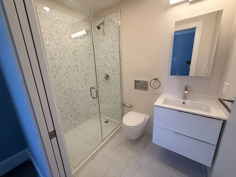 7 Thornley St #2 — Photo 1