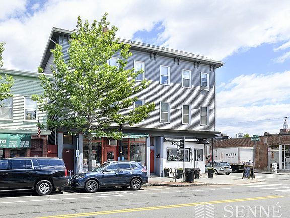 4th image of 1099 Cambridge St #2K