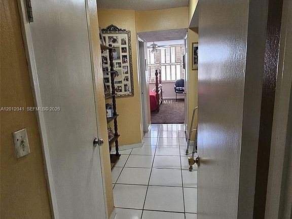 4th image of 1670 NE 191st St APT 109-3
