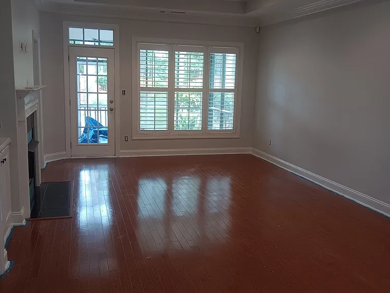 5024 Gorham Ave — Photo 4