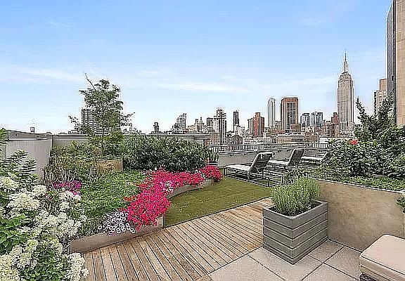 4th image of 308 E 38th St #15P