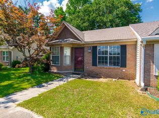 1825 N Brownstone Ct SW, Decatur, AL 35603