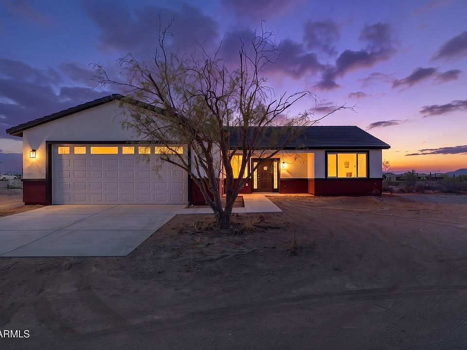 1st image of 38545 W MONTEBELLO Avenue