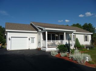 13 Cross St, Franklin, NH 03235