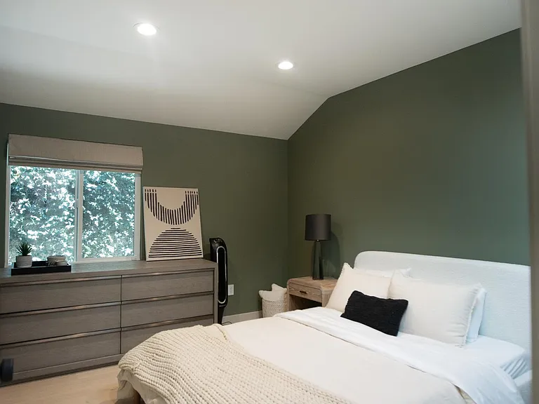 14822 Morrison St — Photo 25