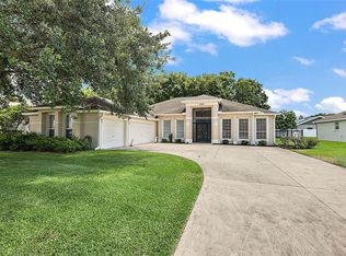 13806 Wellington Ln, Grand Island, FL 32735