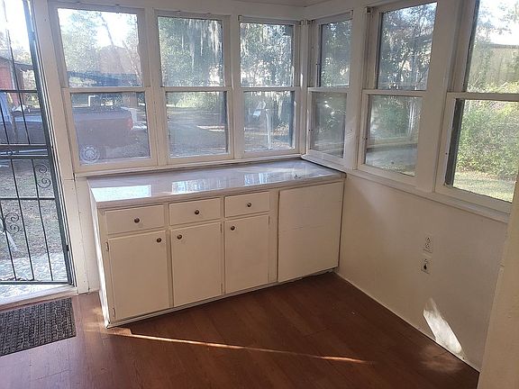 5th image of 3756 Peachtree St