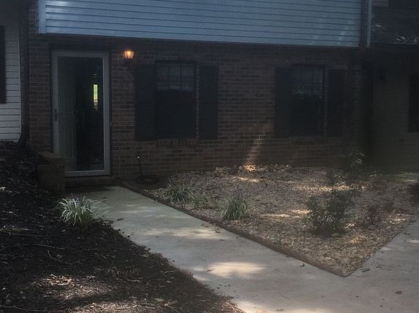 34 Cape Point Ct