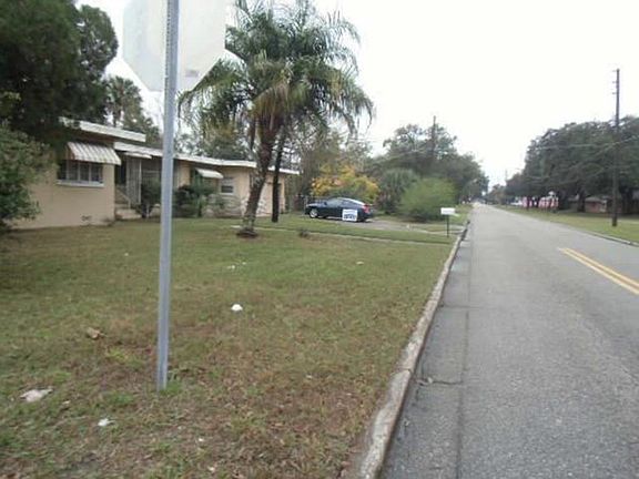 4th image of 801 Olive Ave