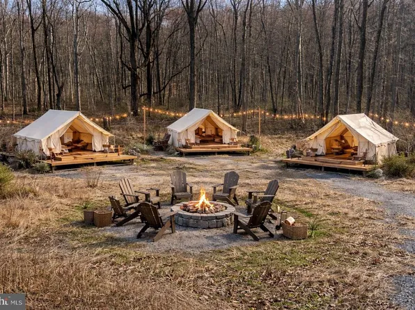 1404 Airport Rd, Coatesville, PA 19320