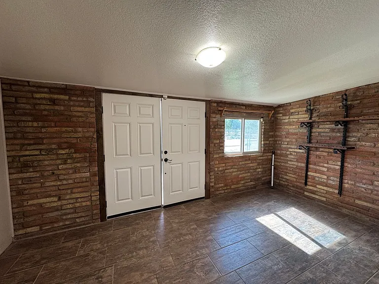 8893 S Calle Del Media — Photo 4