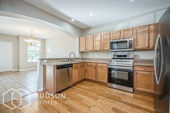 5th image of 1556 Deer Tree Ln