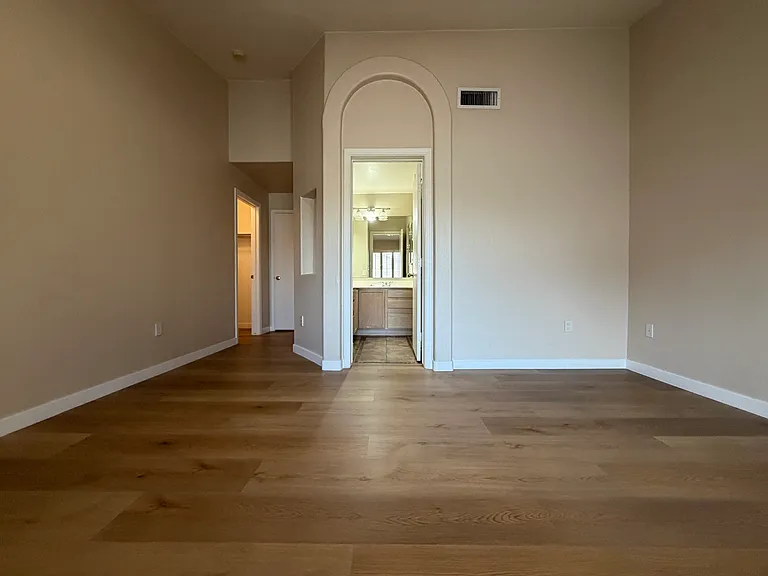 795 E Morelos St — Photo 15