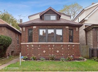 8111 S Chappel Ave, Chicago, IL 60617
