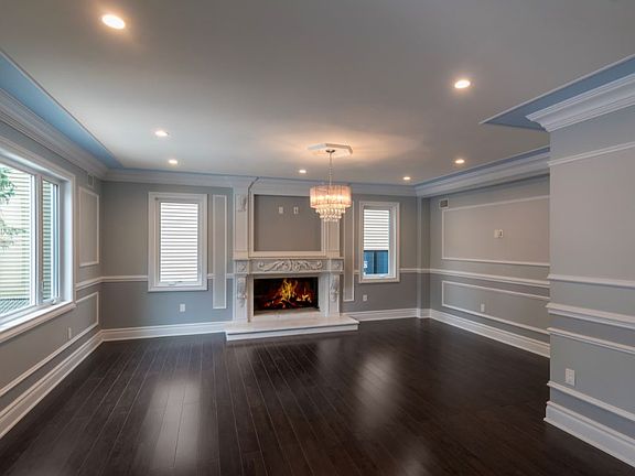4th image of 271 Ross Ave