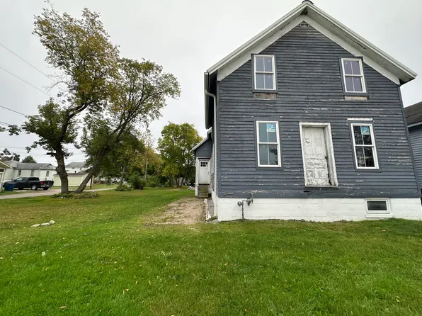 1006 N 2nd Ave, Alpena, MI 49707