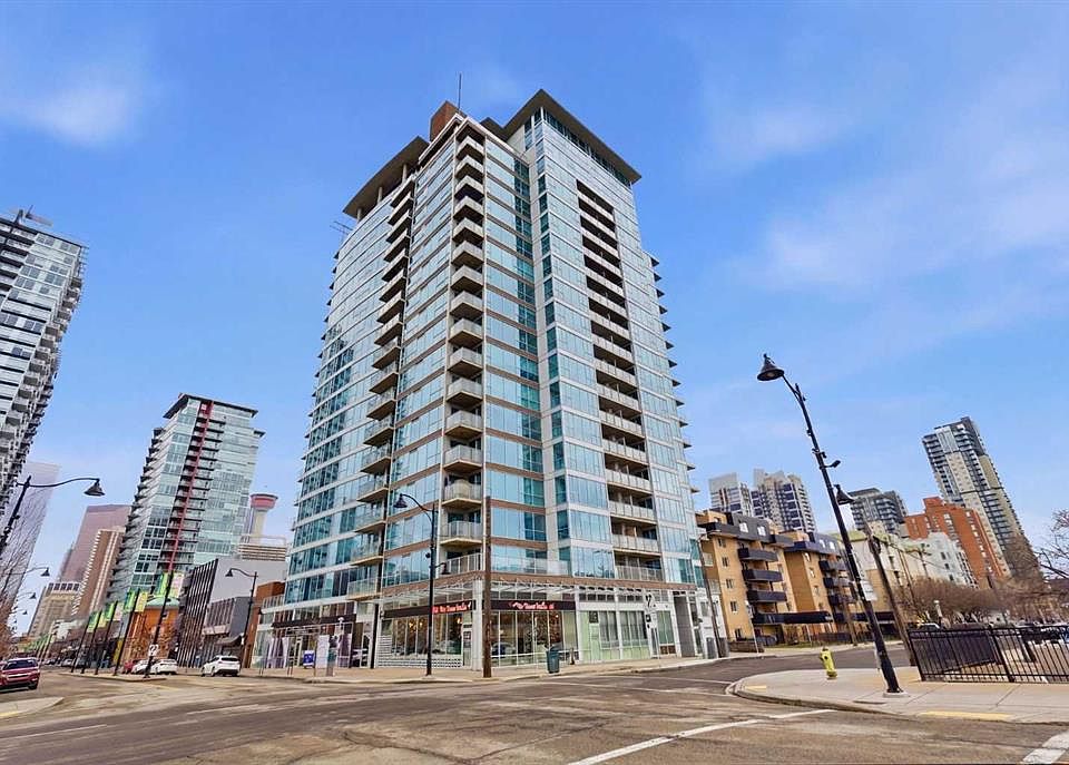 1st image of 188 SE 15th Ave SW #203