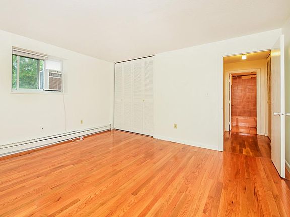 3rd image of 17 Francis St #41