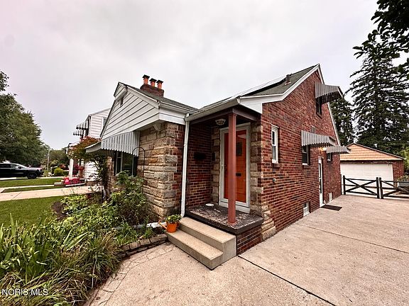 3rd image of 539 Ansonia St