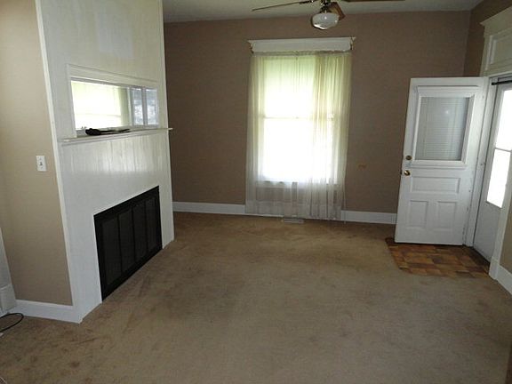 2nd image of 1314 W 1st St