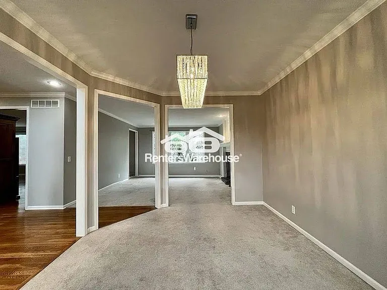 15861 Linden St — Photo 8