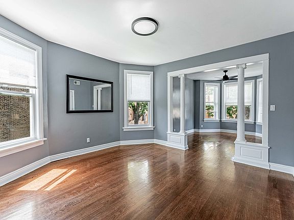 3rd image of 3535 W Walnut St #2