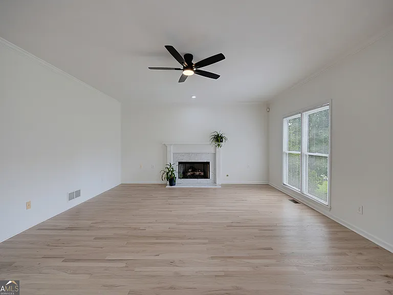 5795 Dovnick Dr — Photo 15