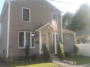 15 Irons Ave, Johnston, RI 02919
