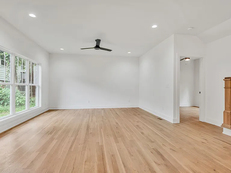 6519 Thunderbird Dr #B — Photo 12