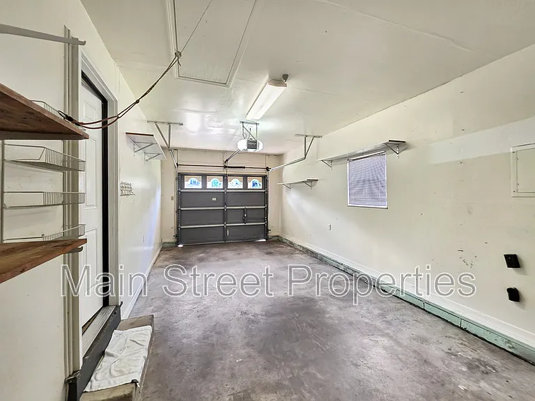 4547 Marseille Dr — Photo 18